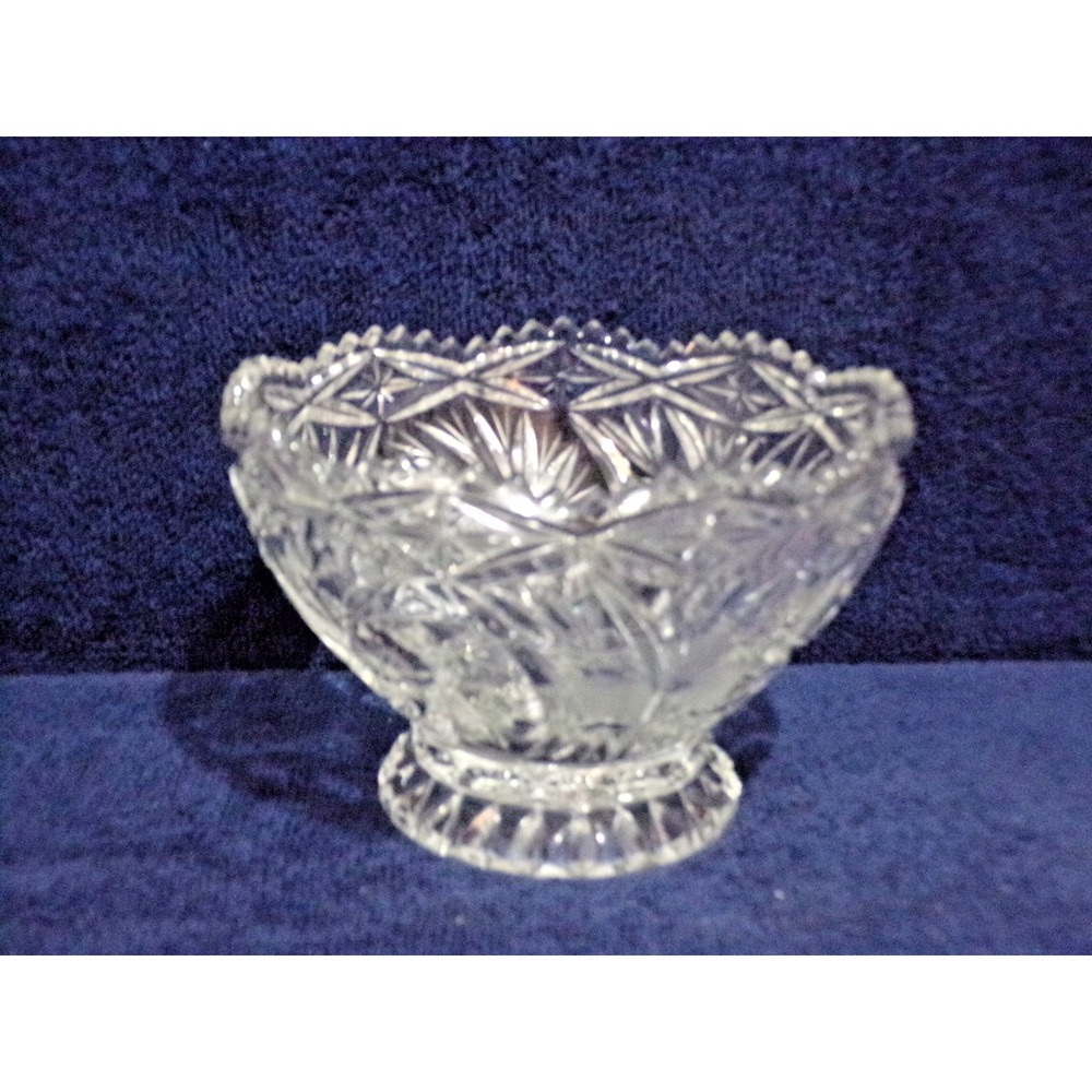 Vintage Lausitzer ? Crystal Cut Sawtooth Rim Candy Dish Fruit Design 6" Rd. Vtg.